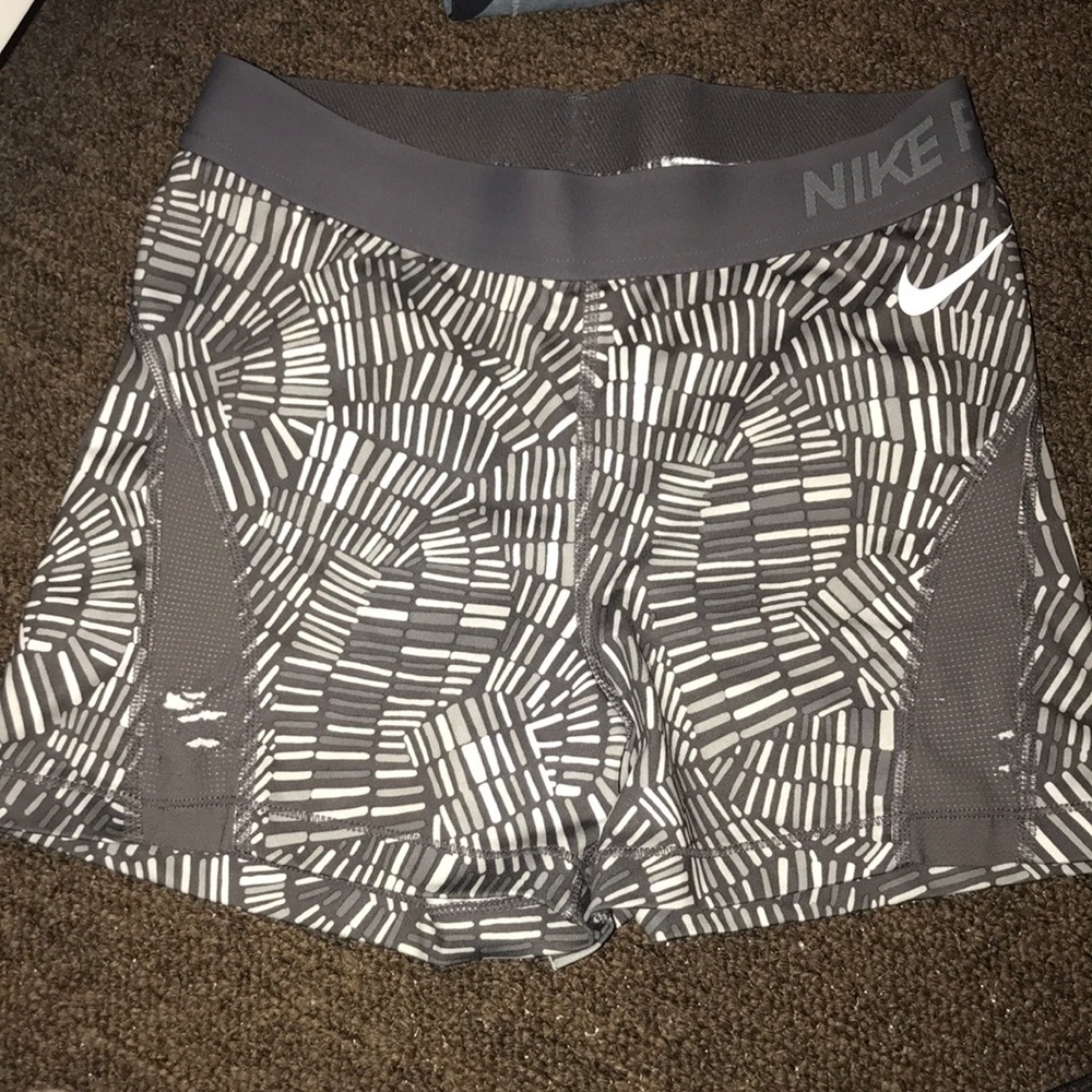 Nike pro compression shorts 3’’